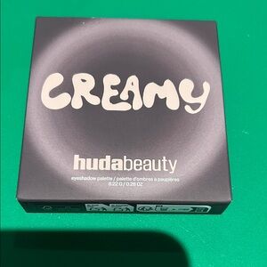HUDA BEAUTY Creamy Eyeshadow Palette - Purple and White Packaging